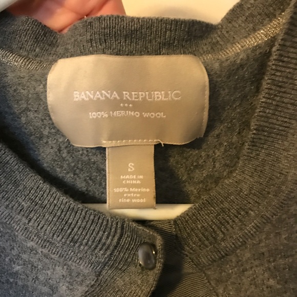 Banana Republic 100% Merino Wool Cardigan - Picture 3 of 3